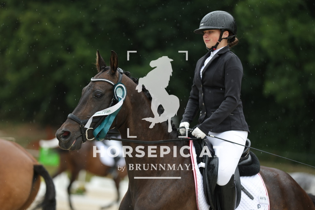 0P6A6996 | Willkommen bei Brunnmayr - Design & Fotografie – Ihrem Spezialisten für Reitturniere und Pferdeveranstaltungen in Oberösterreich, Salzburg und Bayern! Seit über 17 Jahren sind wir leidenschaftlich dabei.