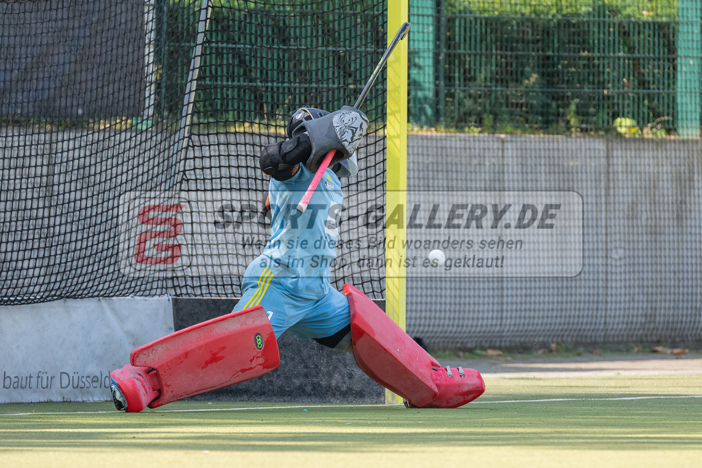 HK_20230910_104074 | 1.Bundesliga Damen Düsseldorfer HC - Rot-Weiss köln  am 10.9.2023 DHC, Düsseldorf , Femke Jovy ( Torfrau Düsseldorfer HC #1 )