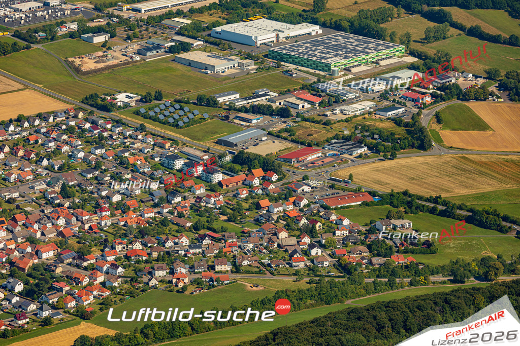 Neue Luftbildaufnahme der Stadt Friedewald - Das Luftbild wurde 2025 vom UL-Flugzeug heraus erstellt ( keine Drohnenaufnahme ) - Hochauflösende Luftaufnahme - für Wandbilder und großformatige Ausdrucke geeignet. Das besondere Geschenk!Hier alle&nbsp;Infos zur Lizenzierung der LuftaufnahmeWir fliegen auch dieses Jahr wieder in Ihre Region um Luftbilder zu erstellen.- Luftbild anfragen