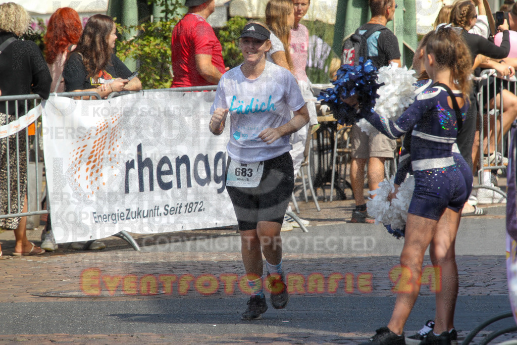 250824_1443_EV4_2117 | Sportfotografie im Rhein-Sieg Kreis, Köln, Bonn, NRW, Rheinland Pfalz, Hessen, etc. Unser Tätigkeitsfeld umfasst den Laufsport vom Volkslauf über den Marathon, Duathlon, Triathon bis zum Ultralauf wie Kölnpfad Ultra oder Schindertrail.