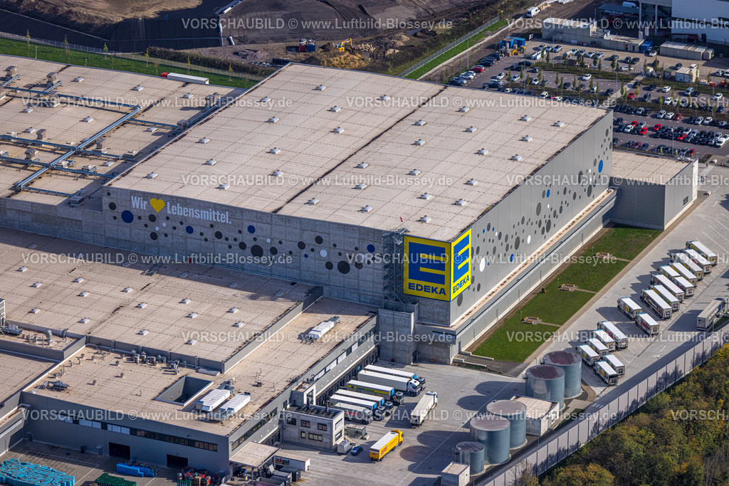 Oberhausen221003426 | Luftbild, EDEKA Zentrallager, LKWs, Schwarze Heide, Oberhausen, Ruhrgebiet, Nordrhein-Westfalen, Deutschland