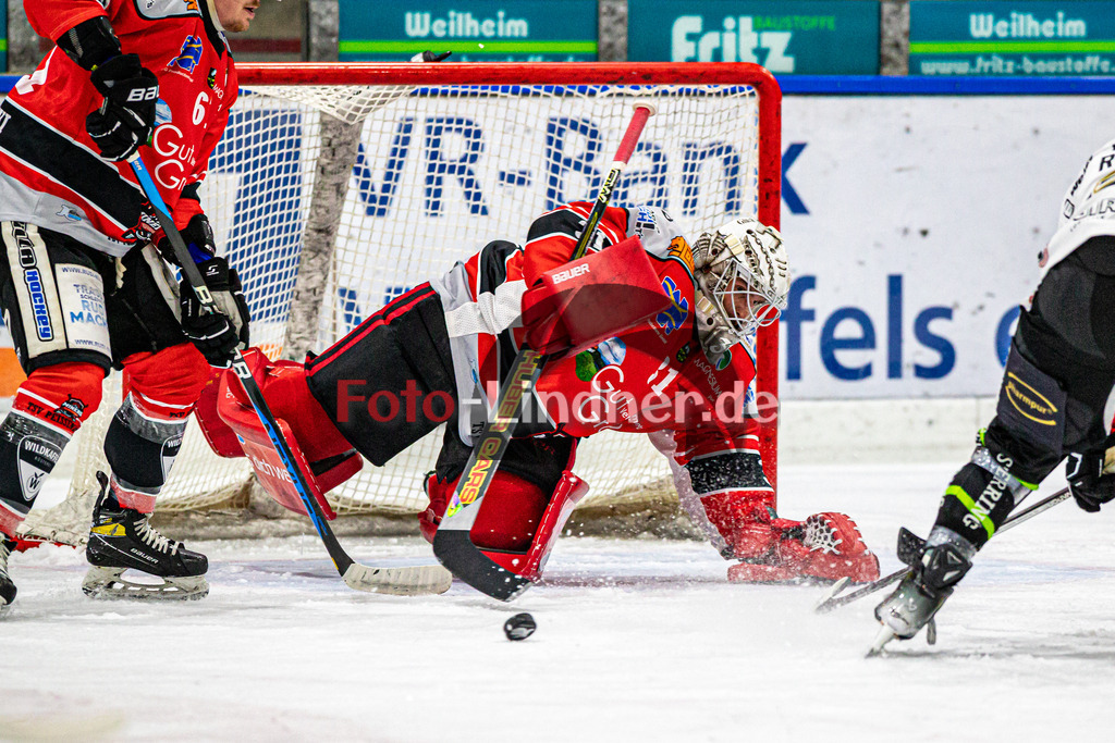 TSV Peißenberg Miners vs EHC Königsbrunn | Eishockey Bayernliga Vorbereitung 2024/2025, TSV Peißenberg Miners vs EHC Königsbrunn, 20240928,Korbinian SERTL (Miners Goali 31) in Aktion,2024-09-28 in Peißenberg (Eisstadion)Korbinian SERTL (Miners Goali 31)Copyright: WolfgangxLindner