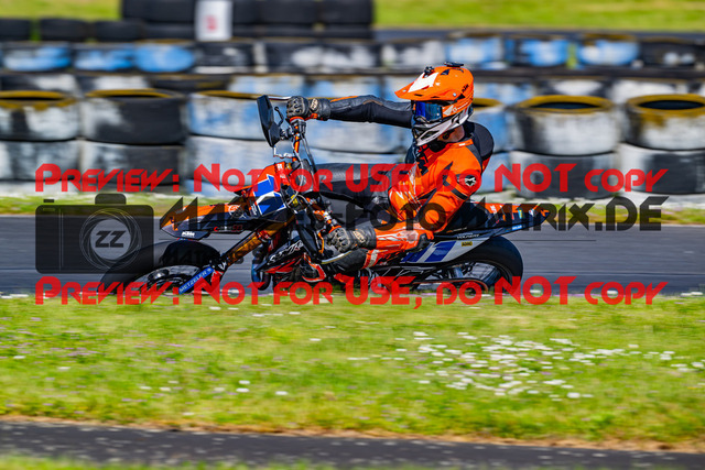 MaZZes_FotoMatrix_240430_6007705_0752 | Fotograf Mathias Schmid
Sportfotograf,
Eventfotograf,
Hochzeitsfotograf,
Portraitfotograf