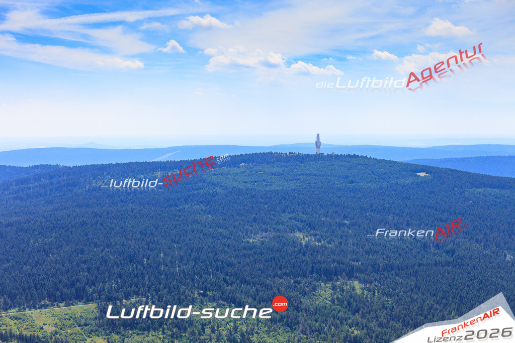 Die Luftaufnahme Schneeberg - Weissenstadter-forst wurde vom UL-Flugzeug (keine Drohne) aus fotografiert.Hohe Druck- Auflösung-die Geschenkidee!