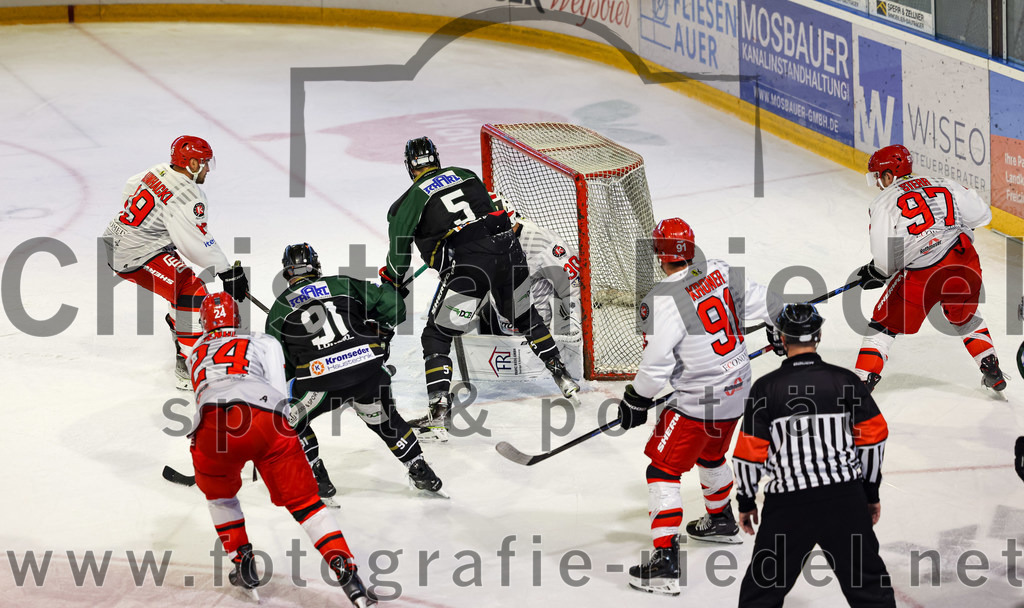 2022-09-25_097_TSV_Erding_gegen_EHC_Klostersee | Erding, Deutschland, 25.09.2022:
Eishockey, Bayernliga 2022 / 2023, Testspiel, TSV Erding gegen EHC Klostersee, Endergebnis: 8:2

Foto: Christian Riedel / fotografie-riedel.net