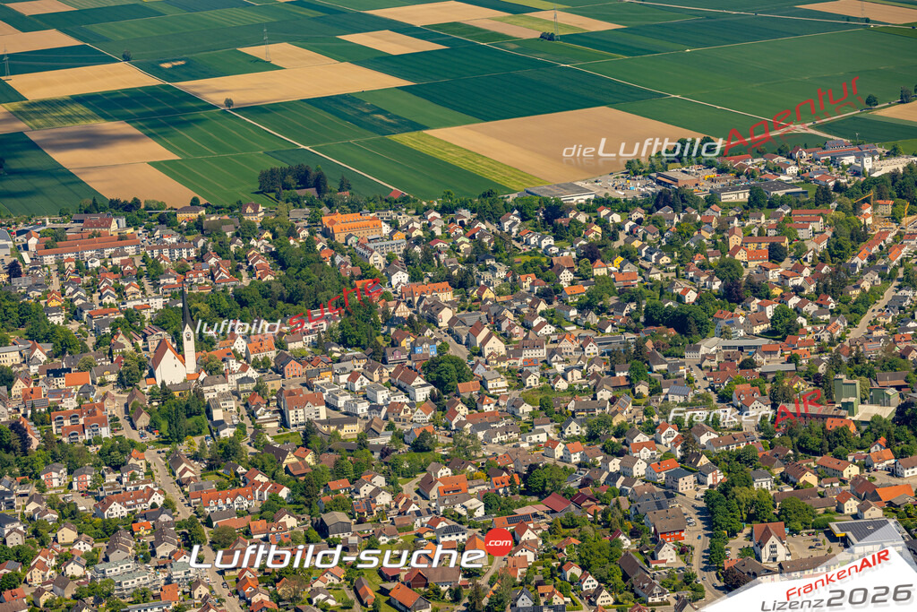 Das Luftbild zeigt :  Schwabmünchen - Die Luftaufnahme wurde 2024 vom UL-Flugzeug aus erstellt ( keine Drohne ) - Hochauflösende Luftaufnahme - Für grossformatige Ausdrucke geeignet. Die Geschenkidee !Mit Lizenz und Bildrechte bestellbar