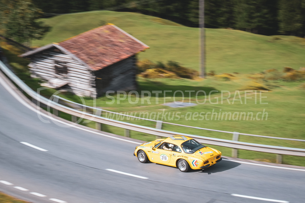 21. Arosa ClassicCar 2025 - 7. =September= 2025 | Markus Michel aus Bremgarten (SUI) in einem Alpine A110 SC aus dem Jahre 1973 mit Startnummer 319 am Arosa ClassicCar 2025 in der Kategorie Classic Trophy..@arosaclassiccar, @arosa.official, #arosaclassiccar, #arosa, #76curves, #classiccarBild: Sportfotografie Markus Aeschimann | www.markus-aeschimann.ch - Realisiert mit Pictrs.com