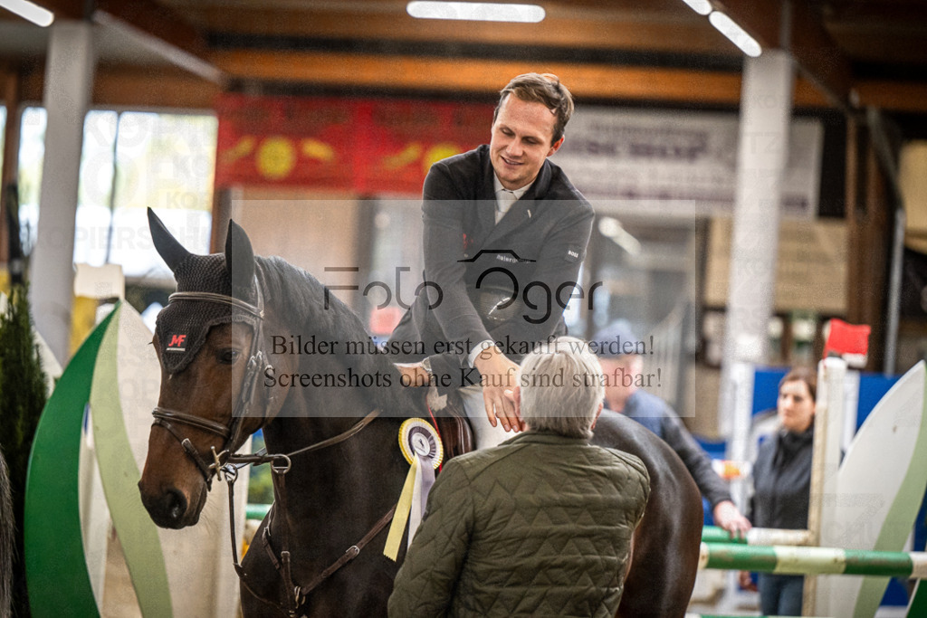 DOS_B1419 | Entdecke hochwertige Reitturnierfotos von Foto Oger. Professionell, emotional und authentisch – jetzt Lieblingsmomente im Shop bestellen.Deutschlandweite Turnierfotografie. - Realisiert mit Pictrs.com