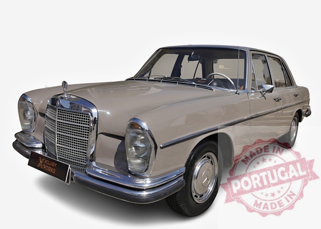 Mercedes-Benz 280SE W108 posing in a studio | Classic Mercedes-Benz 280SE W108 posing in a studio with white background - Realized with Pictrs.com