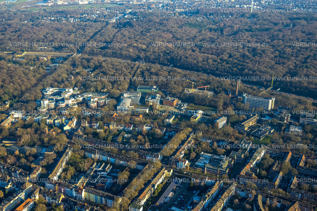 Duisburg241202510 | Luftbild, Universität Duisburg-Essen, Campus Duisburg, kreisrunde Gebäude, Neudorf-Nord, Duisburg, Ruhrgebiet, Nordrhein-Westfalen, Deutschland