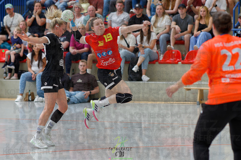 HSG Wettenberg - HSG Lumdatal | Wiederholungs-/Entscheidungsspiel um die Meisterschaft in der Frauen Oberliga Mitte und Aufstieg in die RegionalligaHSG Wettenberg - HSG Lumdatal am 11.05.2025 in Launsbach (Wettenberg) (Halle GS Launsbach (Wettenberg))Photo © 2025 - Jörg Heinrich - Realisiert mit Pictrs.com