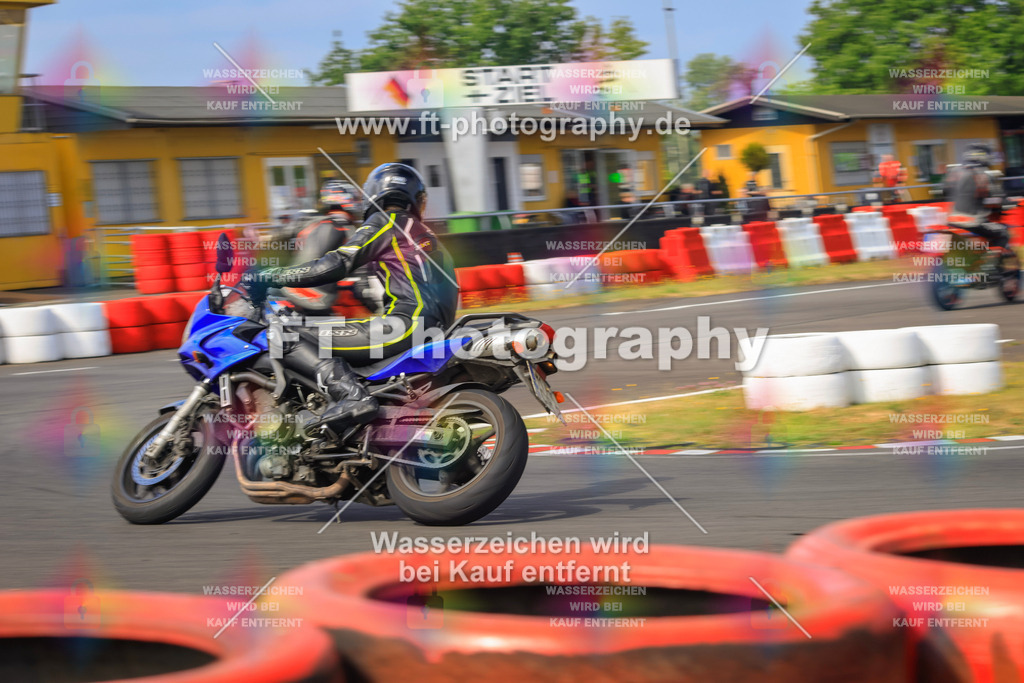 _DSK2187 | Hier findet Ihr Bilder von Touristenfahrten auf der Nürburgring Nordschleife oder von anderen Veranstaltungen die ich besucht habe. Viel Spass beim Durch Schauen 
