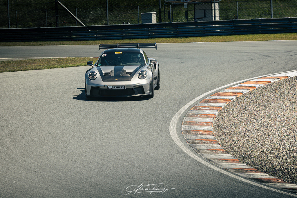 R6AT4492 _Alexander Tschuncky | Entdecken Sie die faszinierende Welt von Alexander Tschuncky Arts: Kreative Fotografie, atemberaubende Automobilkunst und hochwertiger Bilderdruck. Lassen Sie sich inspirieren! - Realisiert mit Pictrs.com