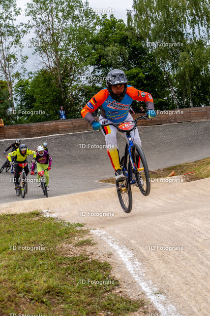 BayBMX2026-05307 | Fotogalerie von Thomas Dettweiler mit Eventbildern und lizenzfreien Fotos. Perfekt als Wandbild, für Büro, Website oder private Nutzung. - Realisiert mit Pictrs.com