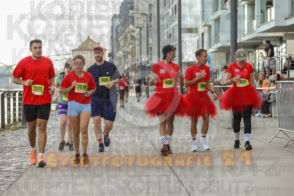250920_1455_EX1_8197 | Sportfotografie im Rhein-Sieg Kreis, Köln, Bonn, NRW, Rheinland Pfalz, Hessen, etc. Unser Tätigkeitsfeld umfasst den Laufsport vom Volkslauf über den Marathon, Duathlon, Triathon bis zum Ultralauf wie Kölnpfad Ultra oder Schindertrail.