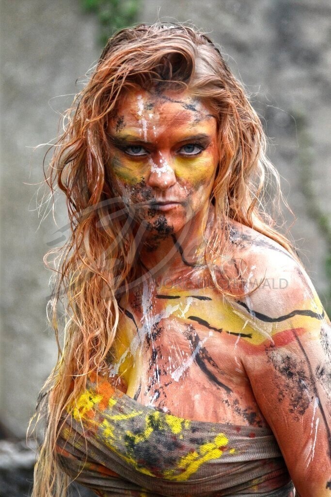 Bodypainting-GRAVELWORKS_9977a2 | #012 | Modell: Daniela | Foto: Tschiponnique Skupin - Realisiert mit Pictrs.com