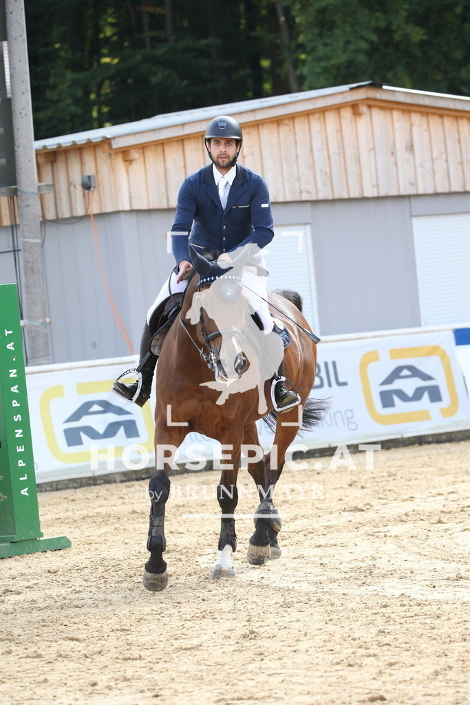 DL2Q4841 | Willkommen bei Brunnmayr - Design & Fotografie – Ihrem Spezialisten für Reitturniere und Pferdeveranstaltungen in Oberösterreich, Salzburg und Bayern! Seit über 17 Jahren sind wir leidenschaftlich dabei.