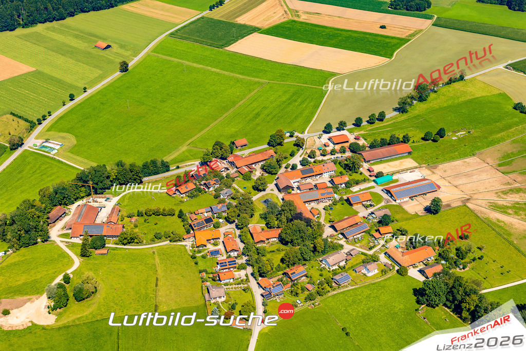 Erlach Dietramszell Bild- Das Luftbild wurde 2025 vom UL-Flugzeug heraus erstellt ( keine Drohnen Bilder! ) - Hochauflösende Luftaufnahme -Nicht vergleichbar mit Google Maps oder Satelittenbilder- Die Geschenkidee !Mit Lizenz und Bildrechte bestellbar