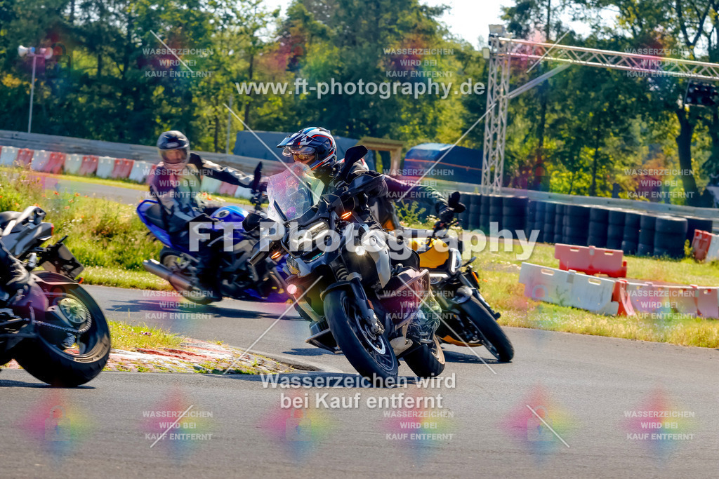 _MOT8966 | Hier findet Ihr Bilder von Touristenfahrten auf der Nürburgring Nordschleife oder von anderen Veranstaltungen die ich besucht habe. Viel Spass beim Durch Schauen 