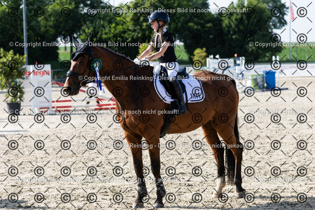 CL5A1259 | Emilia Reinking Fotografie - Realisiert mit Pictrs.com