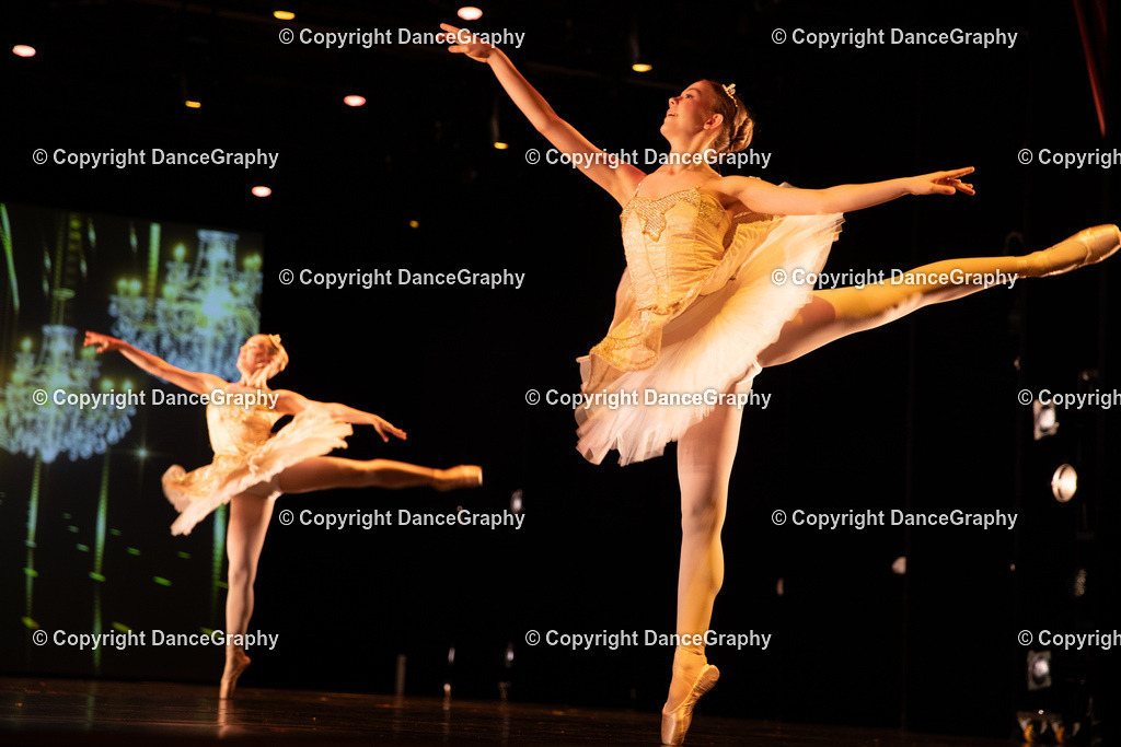 GPHY5286 | DanceGraphy - Realisiert mit Pictrs.com