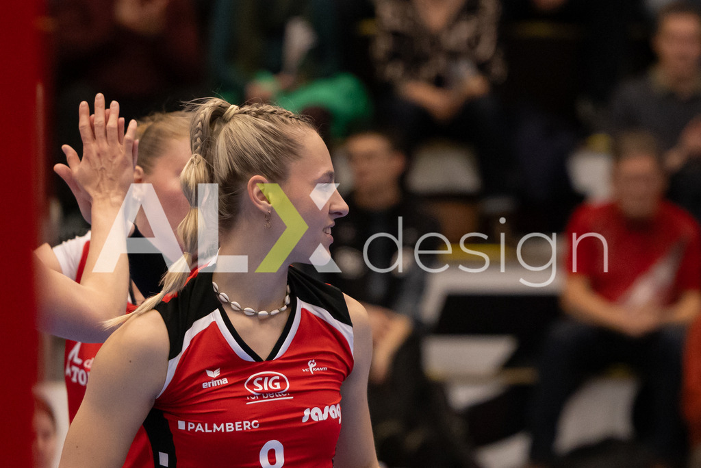 Volleyball I Frauen I Saison 2025-2026 I Volleyball NLA | Women I 1/4 Finals I VC Kanti Schaffhausen - BIWI Volleyball Franches-Montagnes I 21.02.2026 | 8 Lina-Marie Lieb (DE) (VC Kanti Schaffhausen) – Aussen - Realisiert mit Pictrs.com