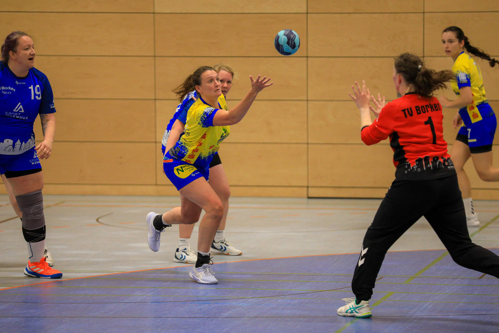 TvBorkenIII_SVN_161125_151 | Bildergalerie von Sport-Ereignissen aber auch von weiteren spannenden Dingen - nicht nur vom Niederrhein. In Anlehnung an den bekannten Spruch von Hanns Dieter Hüsch heißt das Motto: "Niederrhein ist überall".  - Realisiert mit Pictrs.com