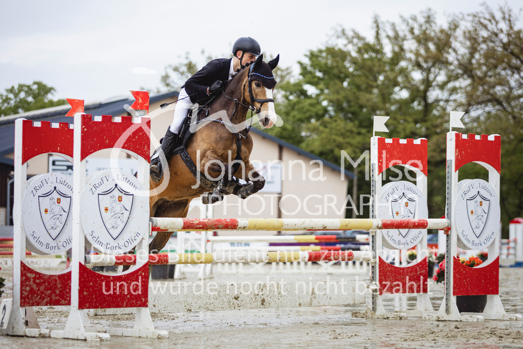 240426_Olfen-Vinnum_PonyTrophy-243 | Deine schönsten Turniermomente als professionelle Fotos! Entdecke hochwertige Pferdesport-Fotografie im Online-Shop. Jetzt Fotos finden & bestellen!