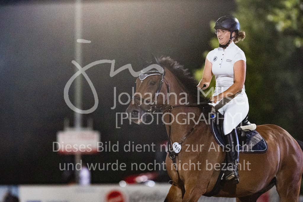 220825_Delbrueck_A1-Mannschaft-504 | Deine schönsten Turniermomente als professionelle Fotos! Entdecke hochwertige Pferdesport-Fotografie im Online-Shop. Jetzt Fotos finden & bestellen!