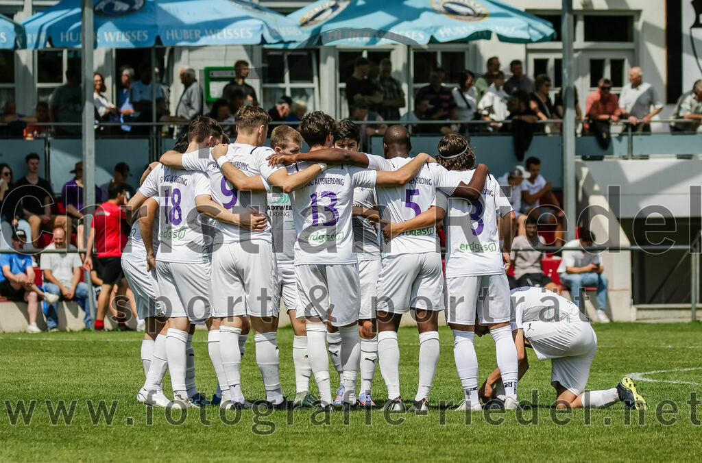 2023-07-30_002_FC_Lengdorf_gegen_SpVgg_Altenerding | Lengdorf, Deutschland, 30.07.2023:
Fußball, Kreisliga 2023 / 2024, 1. Spieltag, FC Lengdorf gegen SpVgg Altenerding, Endergebnis: 1:1

Foto: Christian Riedel / fotografie-riedel.net