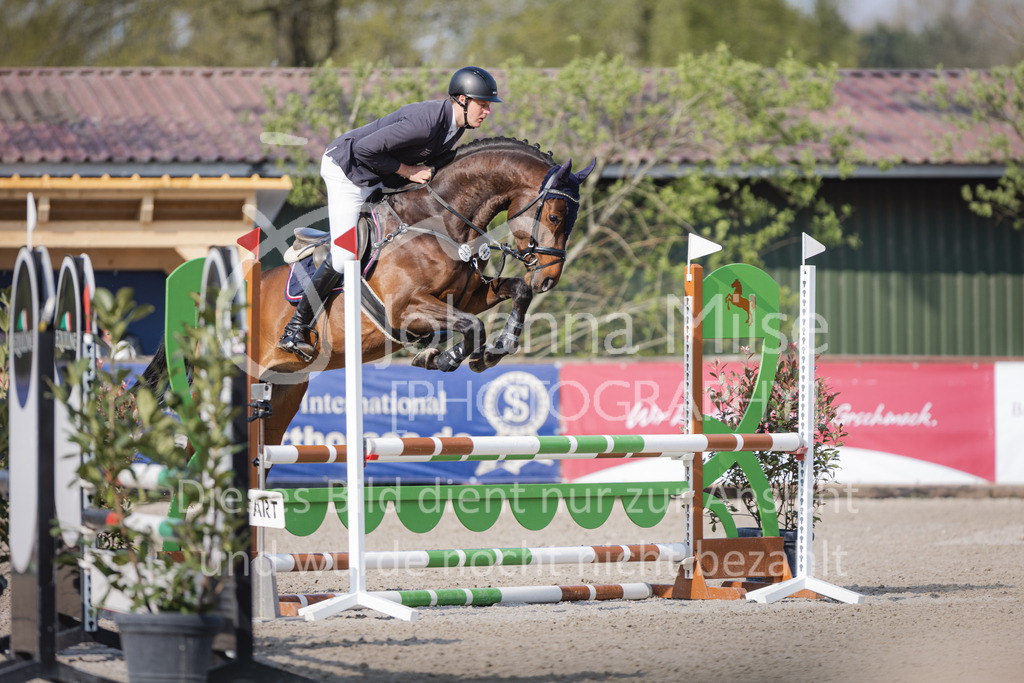 220426_Mühlen_SprPfA1-113 | Late Entry Mühlen
26.04.2022
01 Springpferde-A* 4-6j