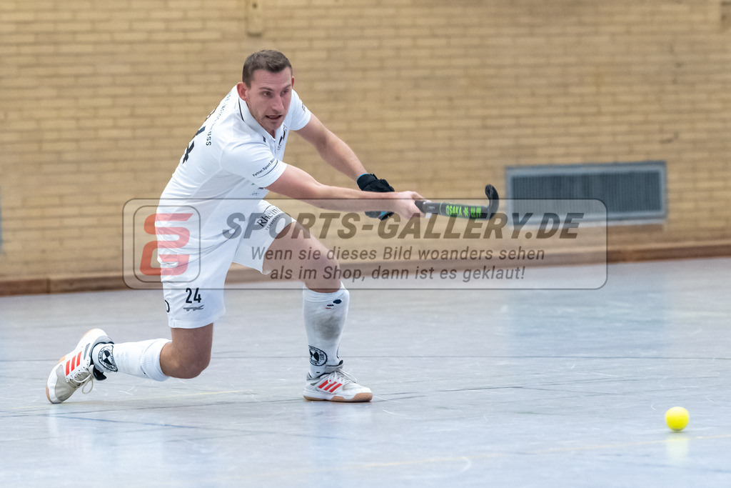 SFE_20230115_0023 | 1. Bundesliga Hockey Herren Schwarz-Weiss Neuss - Crefelder HTC am 15.01.2023 in  (Sporthalle Jahnerstrasse), Photo: Stephan Fehrmann 2022 (Sports-Gallery),Carten Merge ( Schwarz-Weiss Neuss #24 )