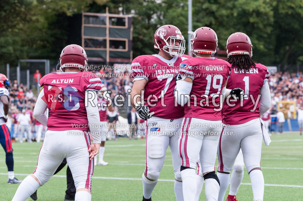 American Football, Saison 2022, European League of Football (ELF), Hamburg Sea Devils - Istanbul Rams, 31.07.2022, 9. Gameweek | Sportfotos aus Hamburg, Eventfotos oder freie Arbeiten von R.Seidel Imagery – einfach online kaufen.