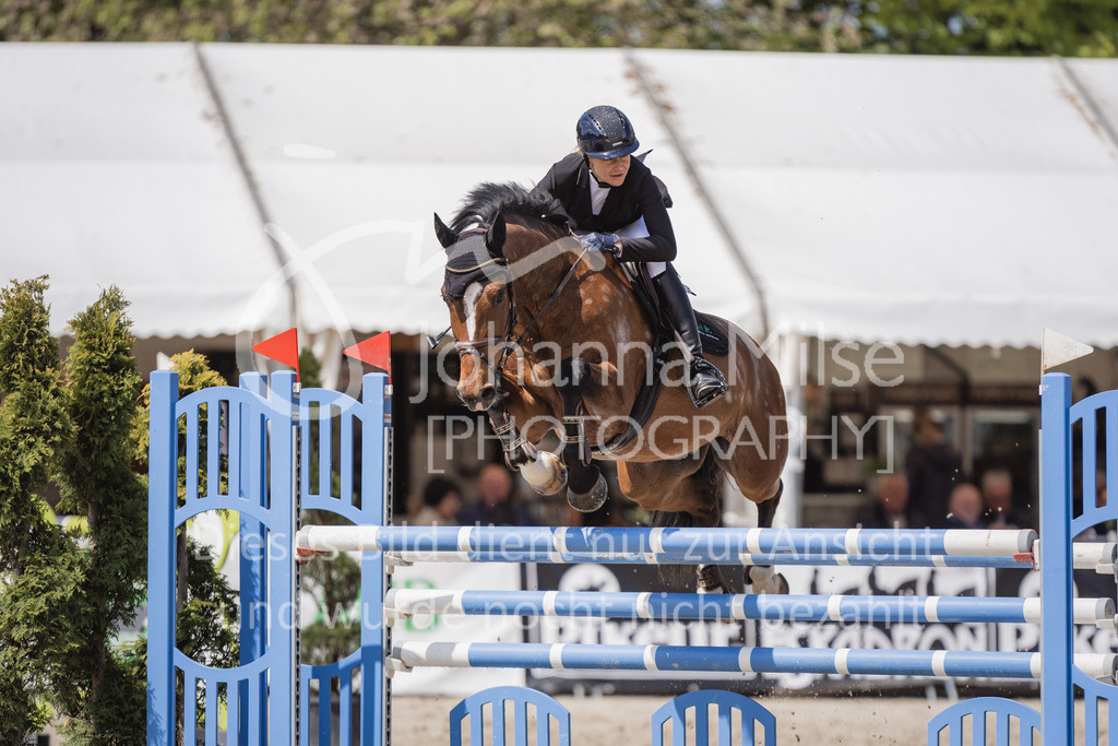 230518_MayDays_Zeit-M-516 | Deine schönsten Turniermomente als professionelle Fotos! Entdecke hochwertige Pferdesport-Fotografie im Online-Shop. Jetzt Fotos finden & bestellen!