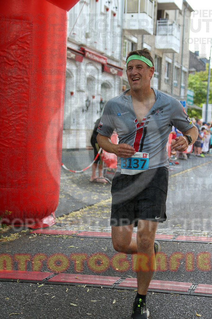 220625_1703_EX1_5930 | Sportfotografie im Rhein-Sieg Kreis, Köln, Bonn, NRW, Rheinland Pfalz, Hessen, etc. Unser Tätigkeitsfeld umfasst den Laufsport vom Volkslauf über den Marathon, Duathlon, Triathon bis zum Ultralauf wie Kölnpfad Ultra oder Schindertrail.