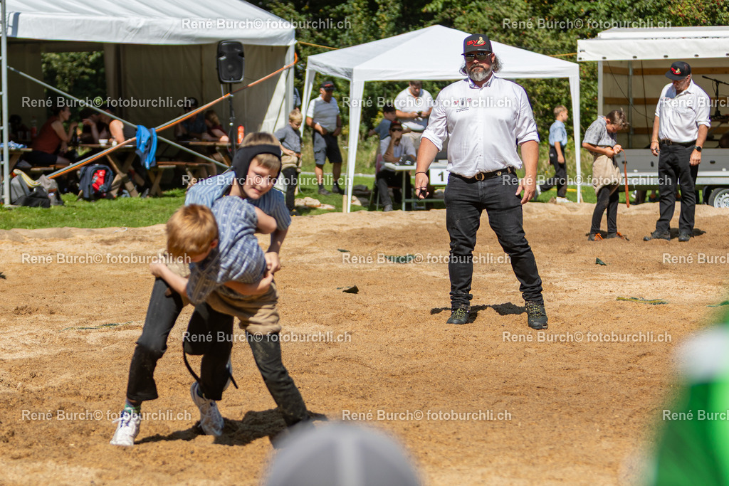 602A0141 | René Burch leidenschaftlicher Fotograf aus Kerns in Obwalden.  Hier finden sie Sport, Landschaft und Natur Fotografie.
 - Realisiert mit Pictrs.com