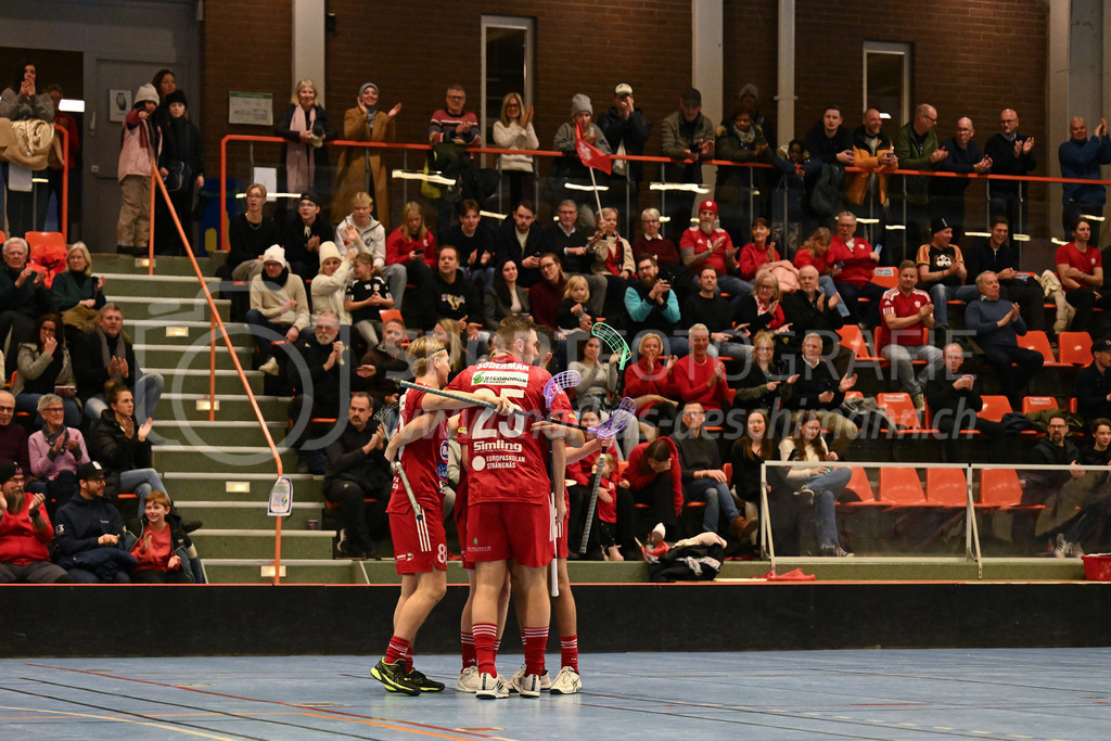 Strängnäs IBK vs FBC Kalmarsund Ungdom - 6. =January= 2024 | Strängnäs IBK vs FBC Kalmarsund Ungdom
Thomas Arena, Strängnäs
Bild: Sportfotografie Markus Aeschimann | www.markus-aeschimann.ch - Realisiert mit Pictrs.com