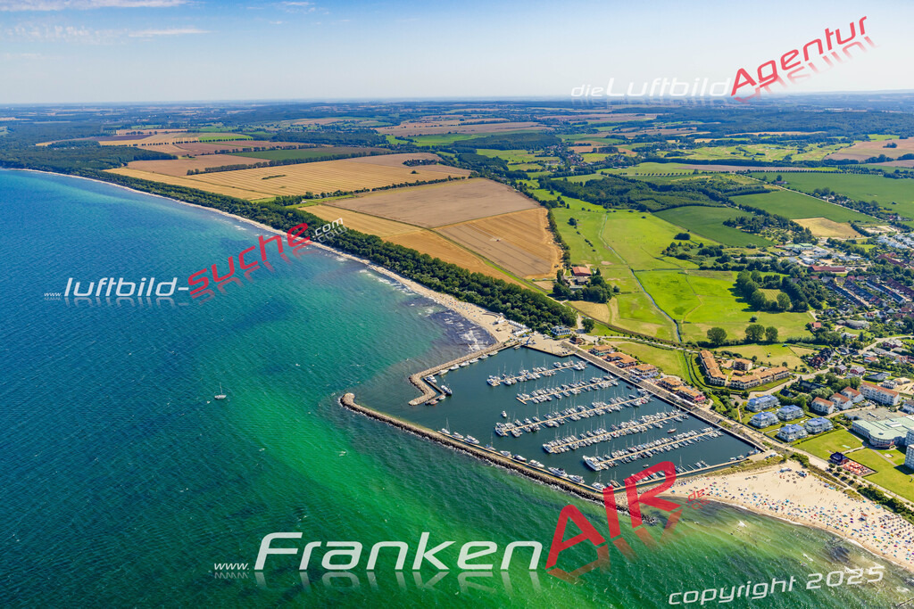 Luftaufnahme hafen Kühlungsborn - Die Luftaufnahme wurde 2025 vom UL-Flugzeug heraus erstellt ( ohne Drohne ) - Hochauflösende Luftaufnahme - für professionelle Ausdrucke geeignet. Die Geschenkidee !Mit Lizenz und Bildrechte bestellbar