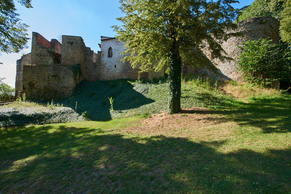 Die Schlossruine Hartenstein 02 | Bedeutsame Landschaften Deutschlands - Realisiert mit Pictrs.com