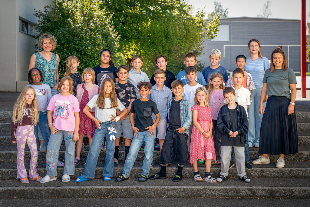 ZD260915133842-Bearbeitet | Fotoshop von zweidimensional Fotografie. Ihr Fotograf im Aargau. Abzüge von Ihrem Fotobox Event bestellen.Abzüge von Ihrem Hochzeit bestellen.Abzüge von Ihrem Schulfotograf bestellen.