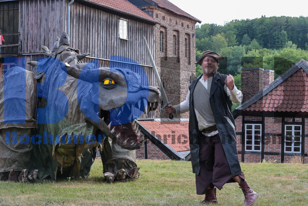 SES_MKRLHE20250705-65 | bond - Realisiert mit Pictrs.com