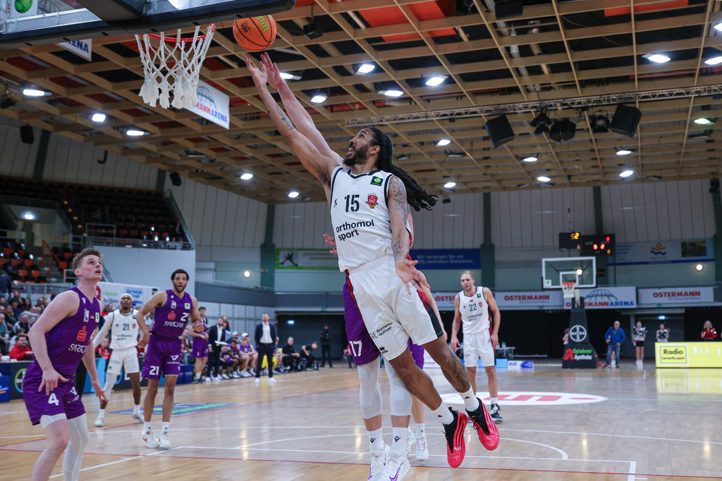 Pro A BAYER GIANTS vs BG Göttingen-11 | Fotos von Basketballspielen aus dem Raum NRW fotografiert von Gero Mueller-Laschet und Daniel Schaefer - Realisiert mit Pictrs.com