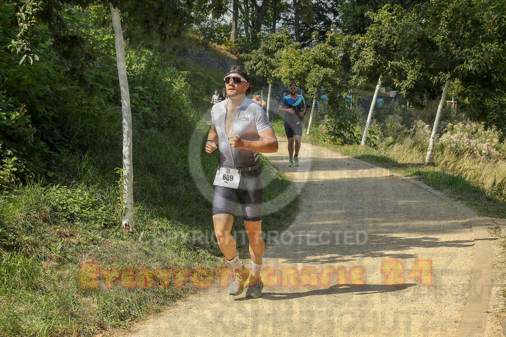 250824_1439_EX1_7029 | Sportfotografie im Rhein-Sieg Kreis, Köln, Bonn, NRW, Rheinland Pfalz, Hessen, etc. Unser Tätigkeitsfeld umfasst den Laufsport vom Volkslauf über den Marathon, Duathlon, Triathon bis zum Ultralauf wie Kölnpfad Ultra oder Schindertrail.