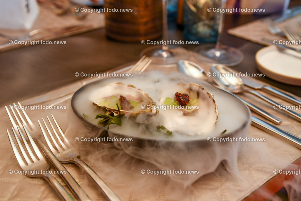 Stadtliebe Linz_ Weinverkostung mit Chateau D Esclans_ 03.05.2023-7 | 03.05.2023, Linz, AUT, Stadtliebe, Weinverkostung mit Chateau D ́Esclans, im Bild Fin de Claire Auster