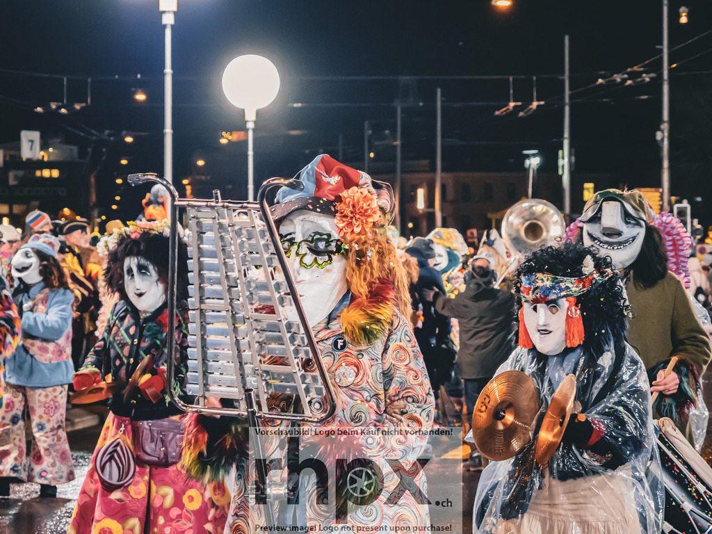 Monstercorso 2026 | Stimmungsvolle Fotokunst aus Luzern. Erlebe den Pilatus, den See und die Stadt Luzern in exklusiven Aufnahmen in der Fotogalerie & Shop. - Realisiert mit Pictrs.com