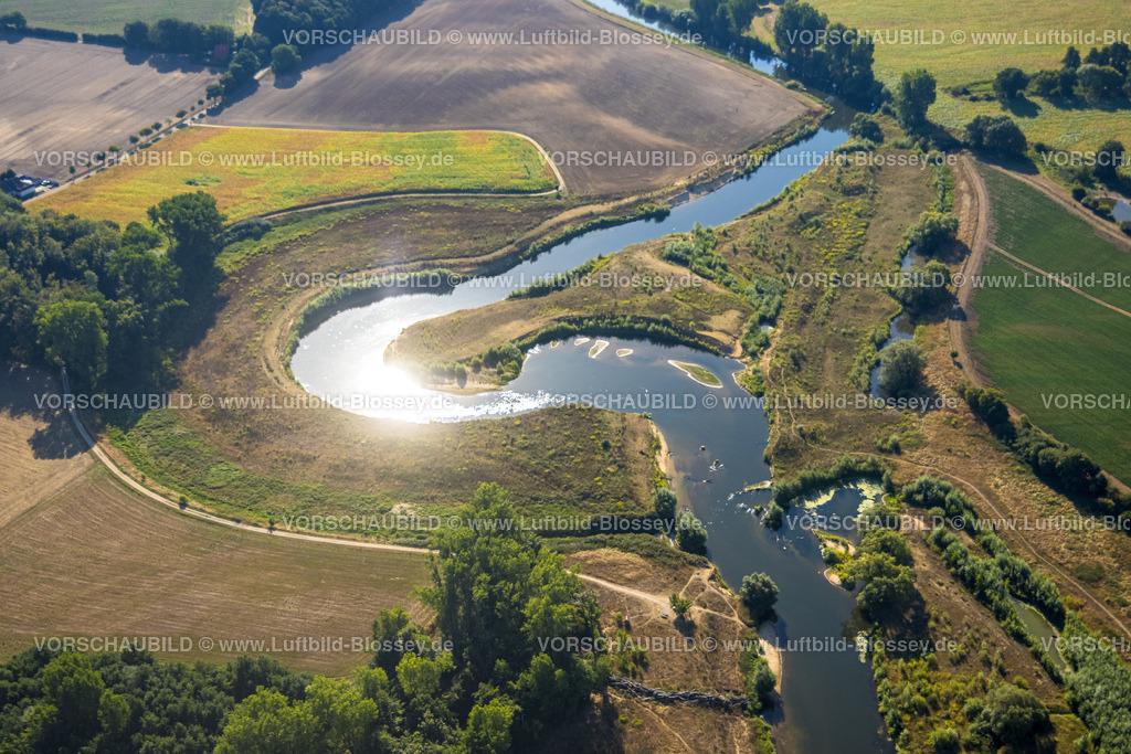 Olfen220805982LippeVogelsang-2 | Luftbild, Fluss Lippe Mäander im Gegenlicht, Lippeschleife, Fluss- und Auenentwicklung der Lippe Vogelsang, Renaturierung, Stadtgrenze Olfen-Datteln, Olfen-Kirchspiel, Olfen, Ruhrgebiet, Nordrhein-Westfalen, Deutschland