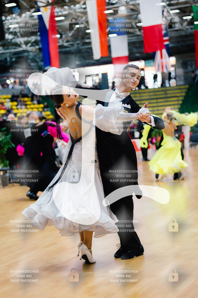 Hessen Tanzt WDSF International Open Standard 10th (56) Josef Kuca _ Veronika Hruba (Czech Republic)-2025-05-17-9580 | Webshop for digital downloads and prints of dance sport, event & show photographer Julian Link - Realisiert mit Pictrs.com