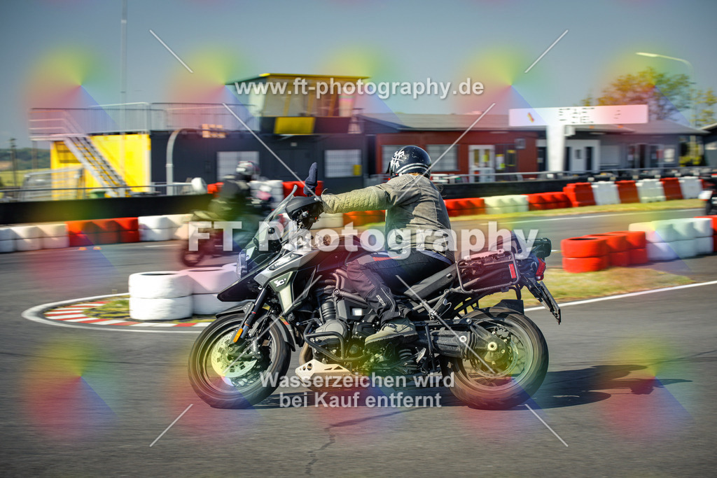 OBK_Mai_Justin_Uwe-10405 | Hier findet Ihr Bilder von Touristenfahrten auf der Nürburgring Nordschleife oder von anderen Veranstaltungen die ich besucht habe. Viel Spass beim Durch Schauen 
