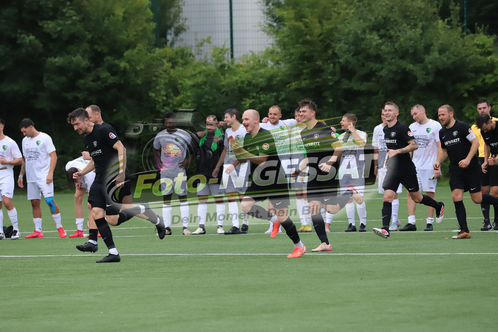SC Bünde - BV 21 Stift-Quernheim | Auf dem Bild zu sehen: schwarz BV 21 Stift-Quernheim: JubelSC Bünde, BV 21 Stift-Quernheim, Fistelmann Supercup, Hunnebrock, Deutschland  - Realisiert mit Pictrs.com