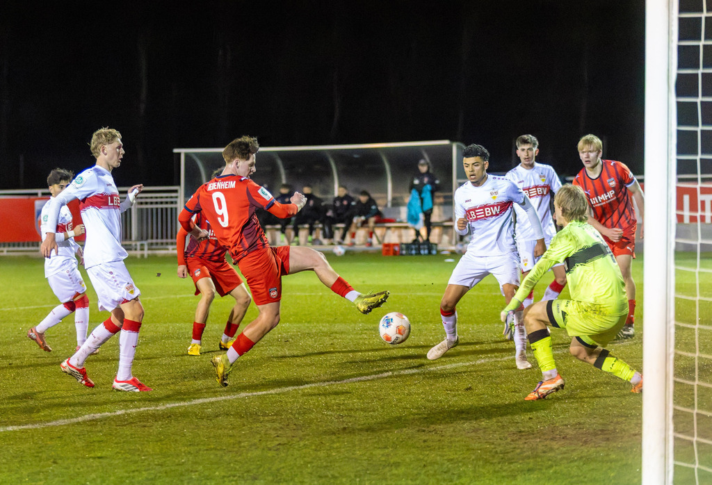 FCHVFB_260325_3-69 | 1.FC Heidenheim 1846 vs. VfB Stuttgart, Fußball, A-Junioren, Verbandspokal, 2025/2026, 25.03.2026 in Heidenheim, Rasenplatz, Walter-Birkhold-Jugendstadion(Foto: Michael Bulling) - Realisiert mit Pictrs.com